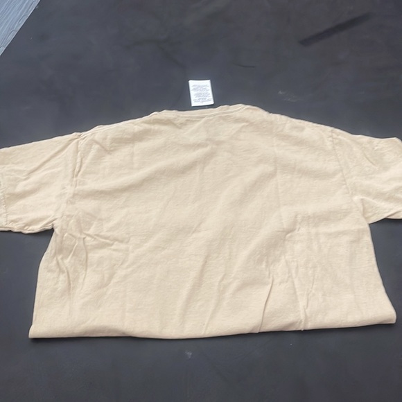 Graffic tee - Picture 2 of 2